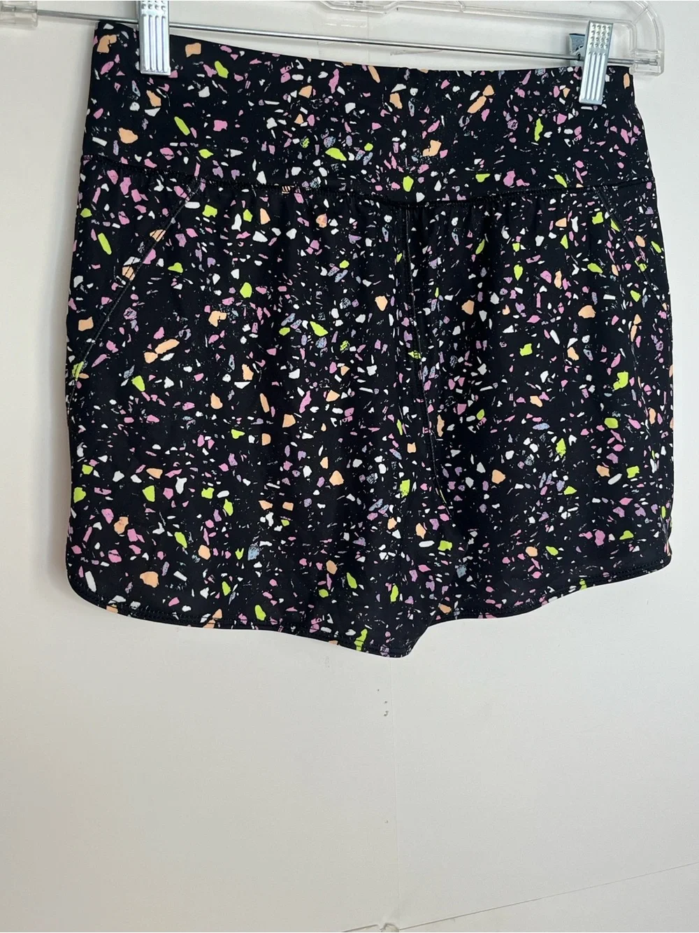 The North Face Girls Printed Shorts Size Large (14/16)